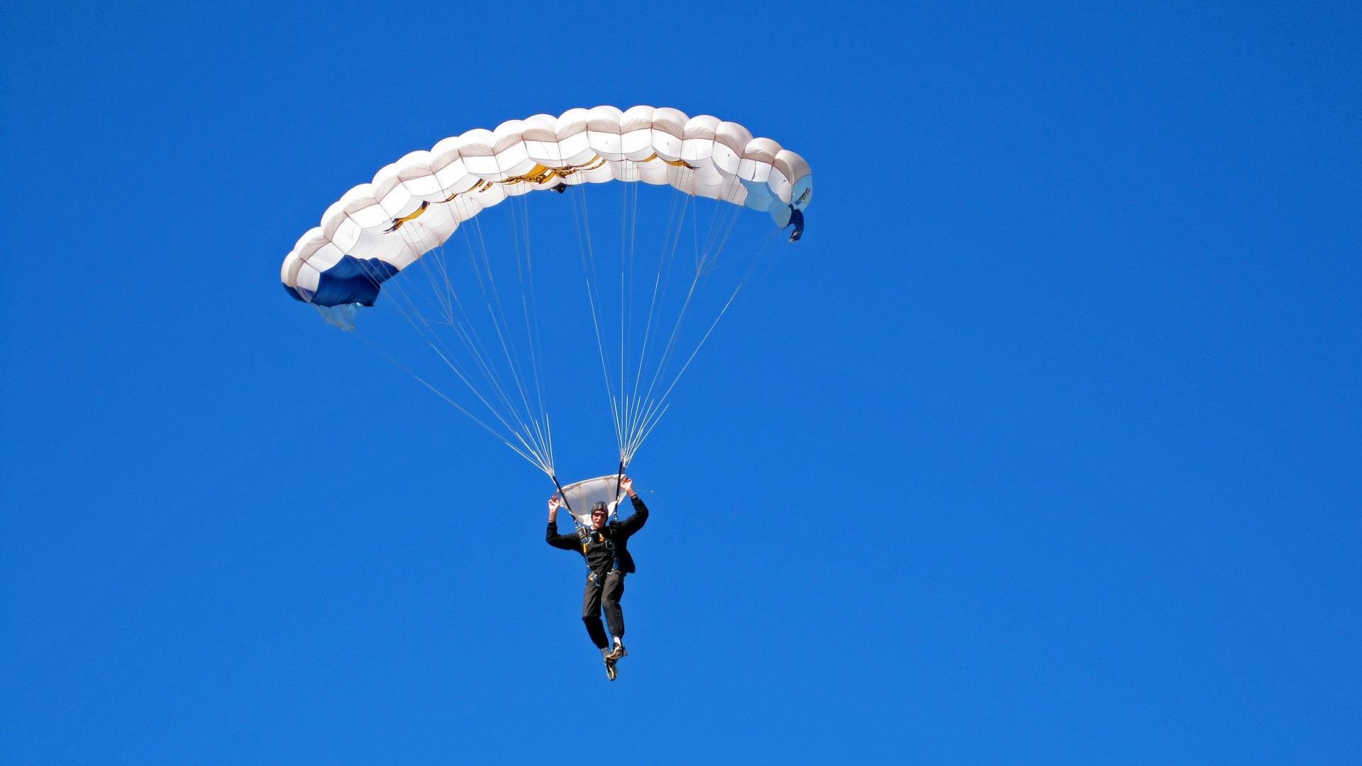 KY Sports-赛场上的“奇迹之夜”，哪些欧冠比赛令人难忘？，欧冠冠军之路